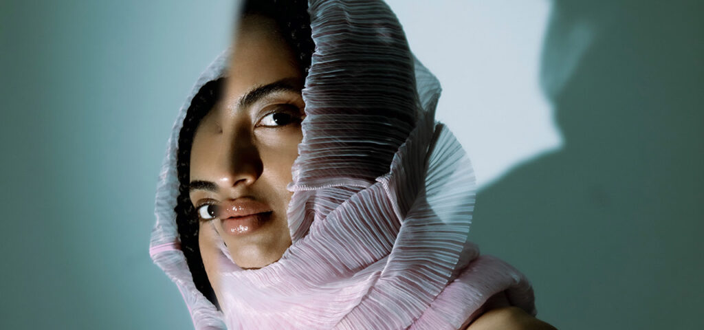 Face Shape Recognition: The Impact of Tech in Fashion and Beauty